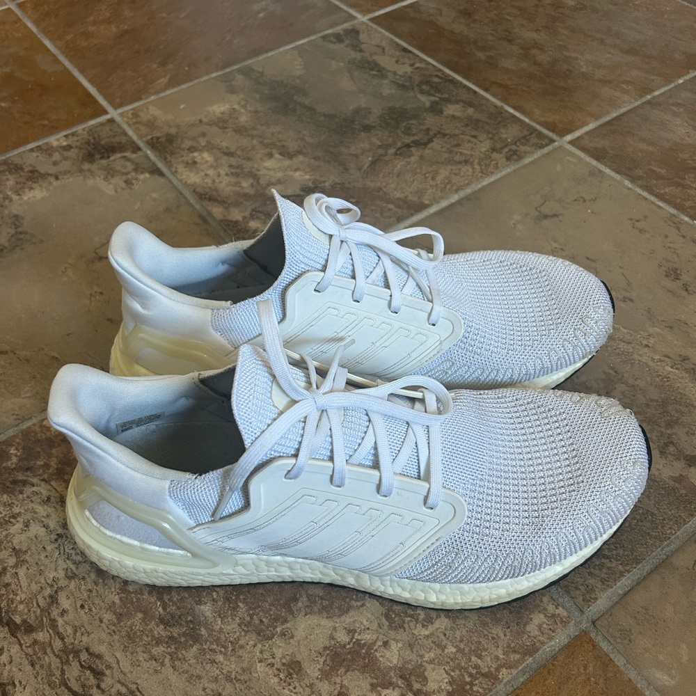 adidas triple White Ultraboost